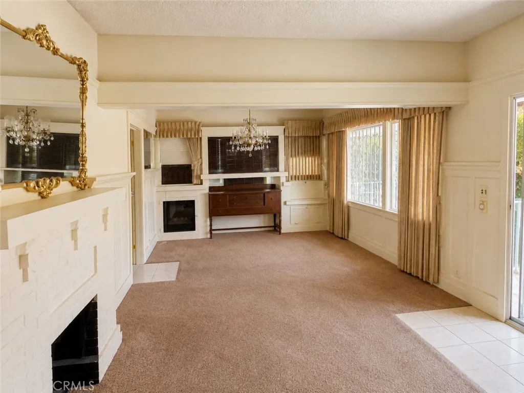 537 W 49th Place, Los Angeles, California 90037 — photo 4