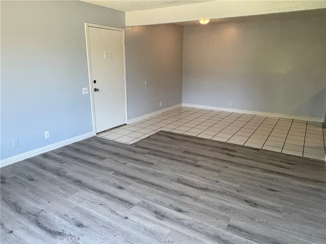 Living /Dining area