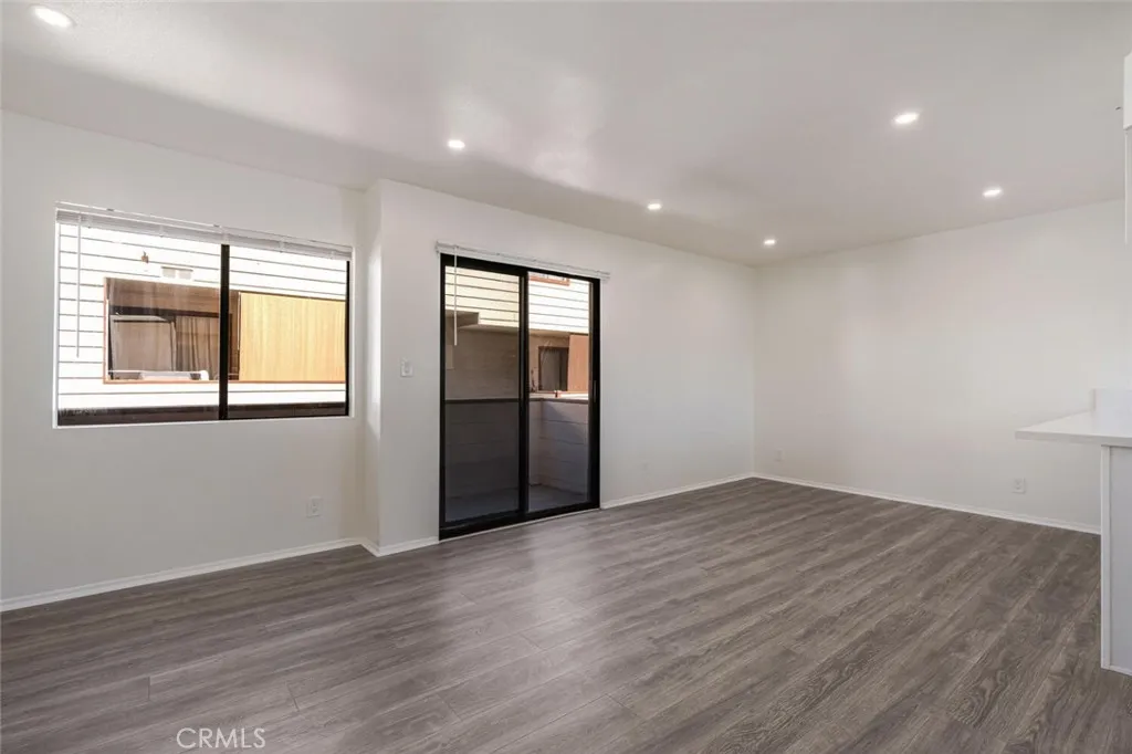 1129 Linden Avenue 3, Glendale, California 91201 — photo 4