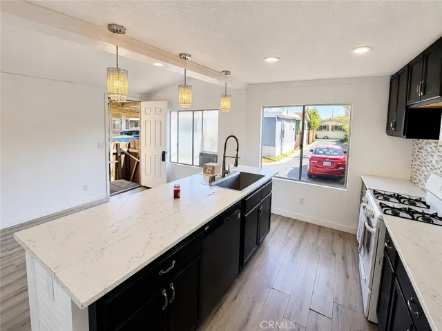 825 W La Palma 46, Anaheim, California 92801 — photo 4