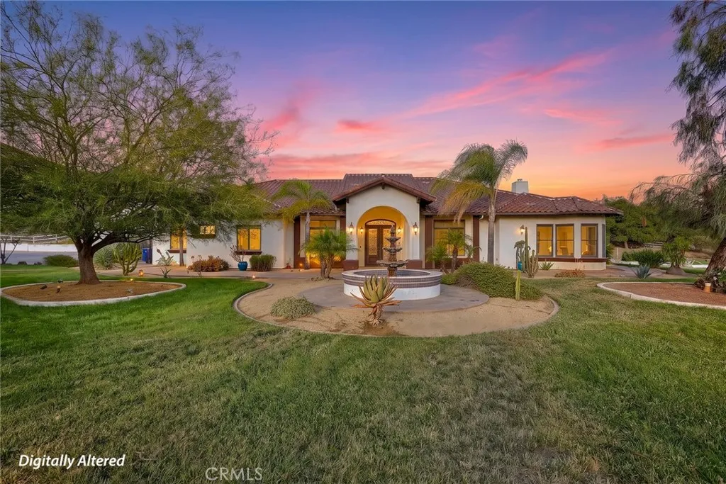 21977 Paseo Chico