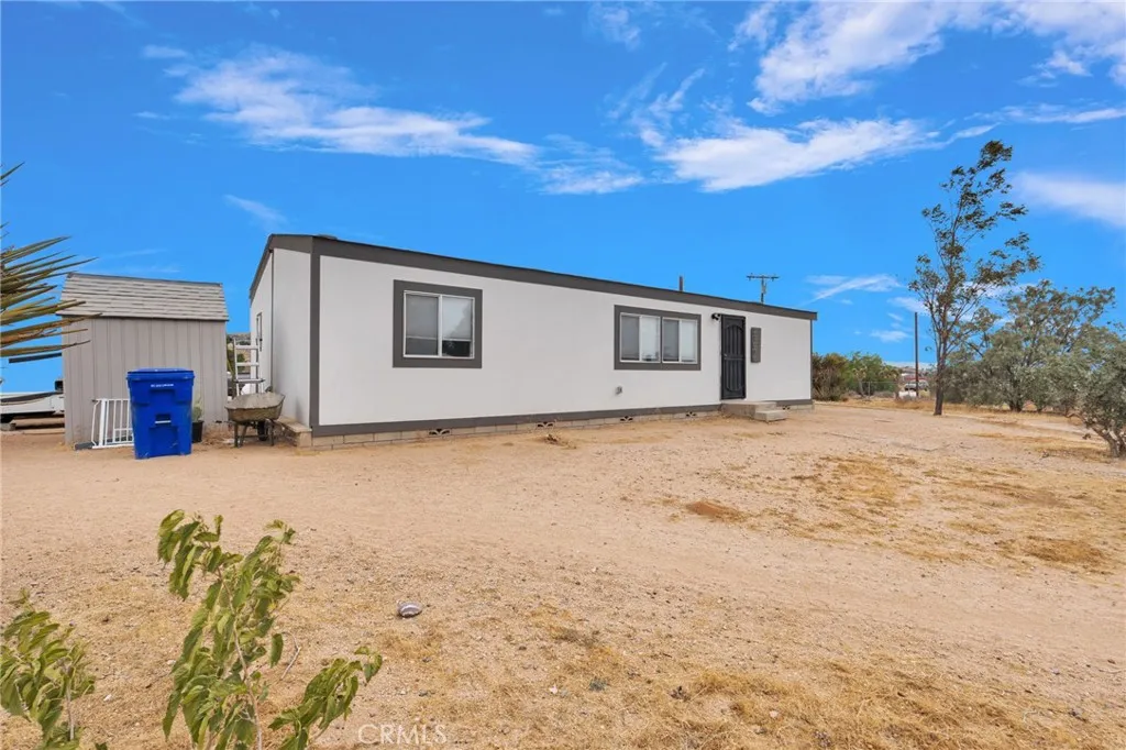 23036 Cerra Vista Court, Apple Valley, California 92308 — photo 4