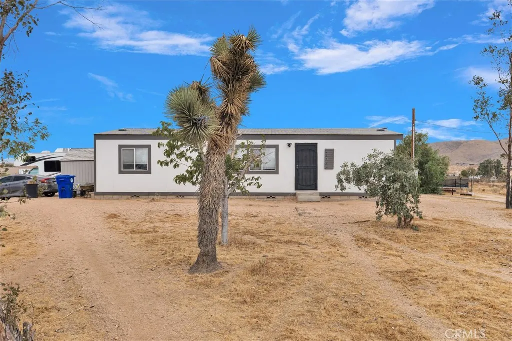 23036 Cerra Vista Court, Apple Valley, California 92308 — photo 5