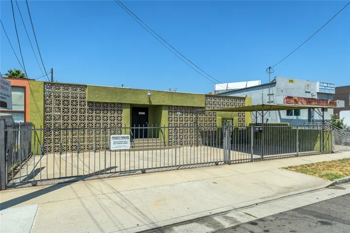 6409 Regent, Huntington Park, California 90255 — photo 4