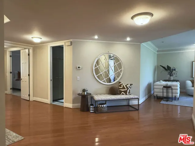 4752 Park Encino Lane 212, Encino, California 91436 — photo 4