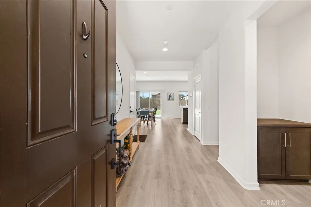 15623 Kings Peak Drive, Fontana, California 92336 — photo 5