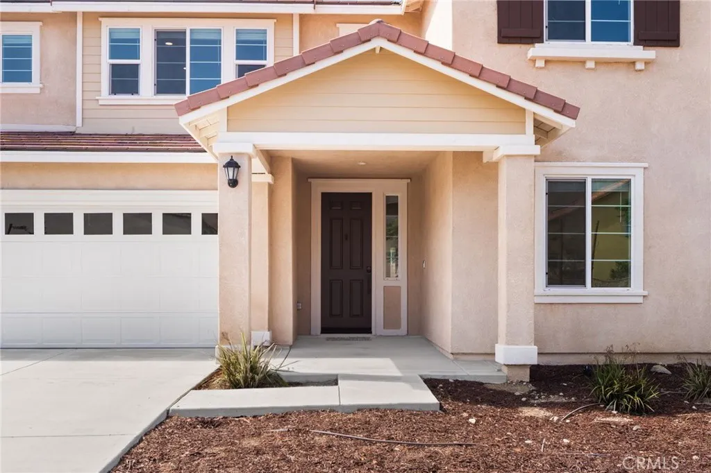 15623 Kings Peak Drive, Fontana, California 92336 — photo 4