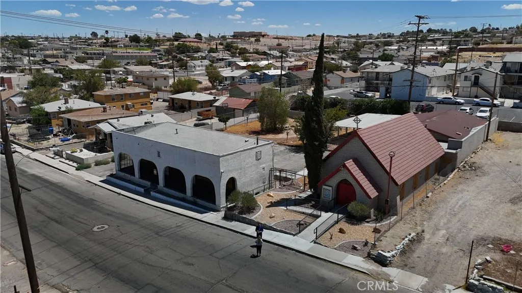 516 E Williams, Barstow, California 92311 — photo 4