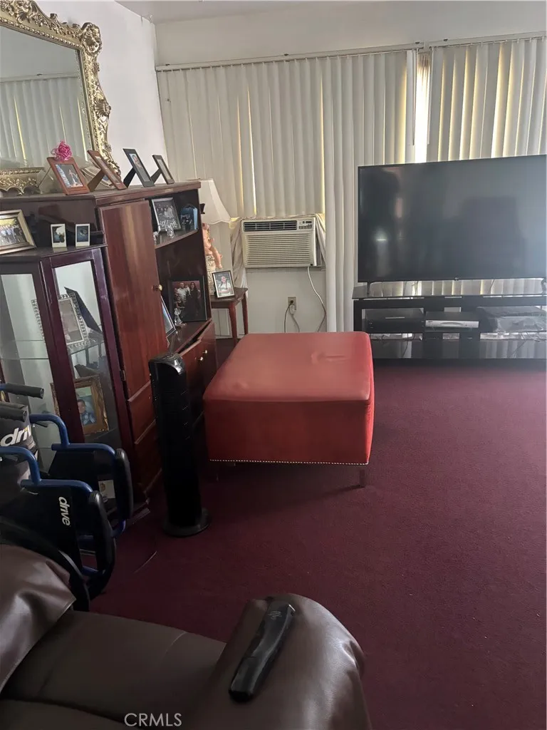 6848 Colmar, Bell Gardens, California 90201 — photo 5