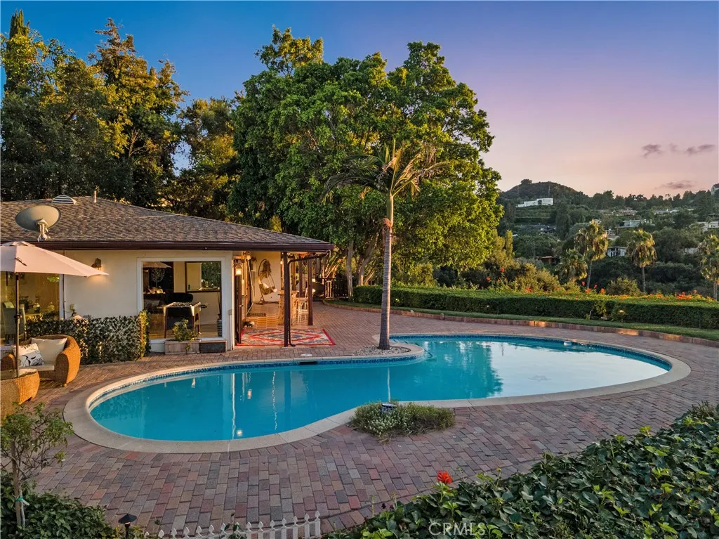 3701 Royal Meadow, Sherman Oaks, California 91403 — photo 4