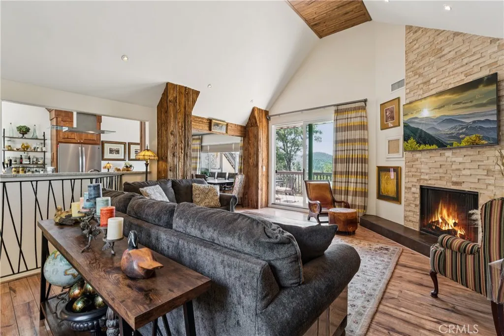 1298 Yellowstone Drive, Lake Arrowhead, California 92352 — photo 5