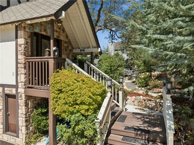 1298 Yellowstone Drive, Lake Arrowhead, California 92352 — photo 5