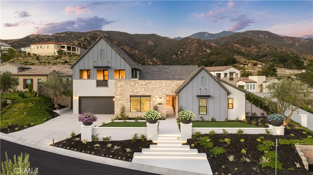 18472 Boulder Bluff
