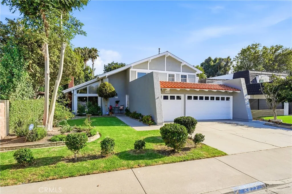 5872 Meadowbrook Drive, Huntington Beach, California 92649 — photo 5