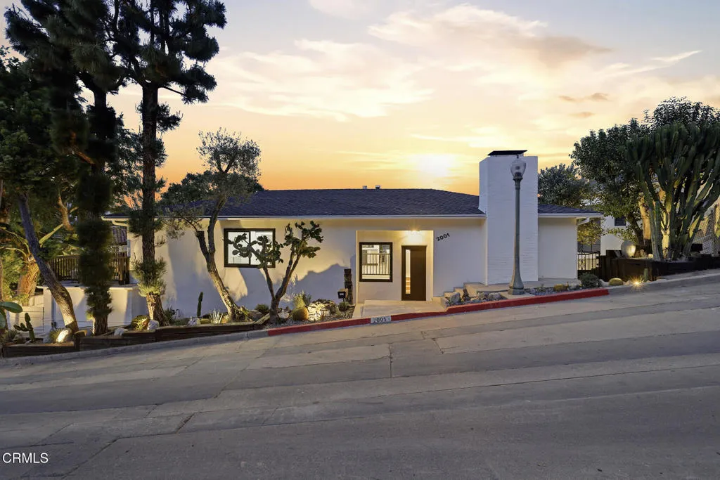 2001 Kenilworth Avenue, Los Angeles, California 90039 — photo 5