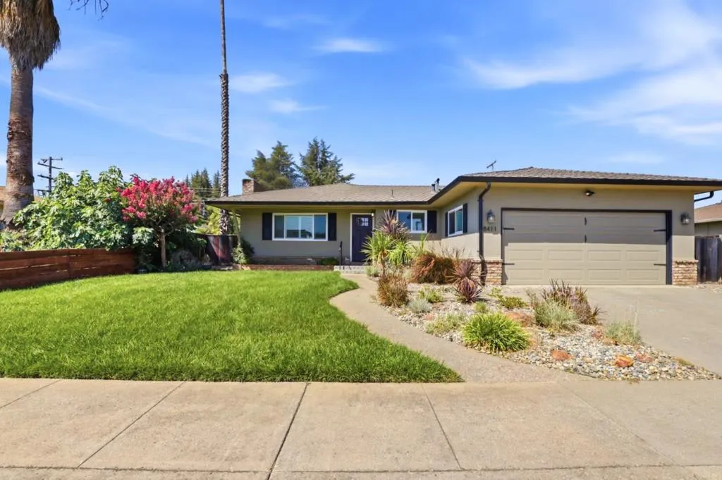 8411 Diane Ct