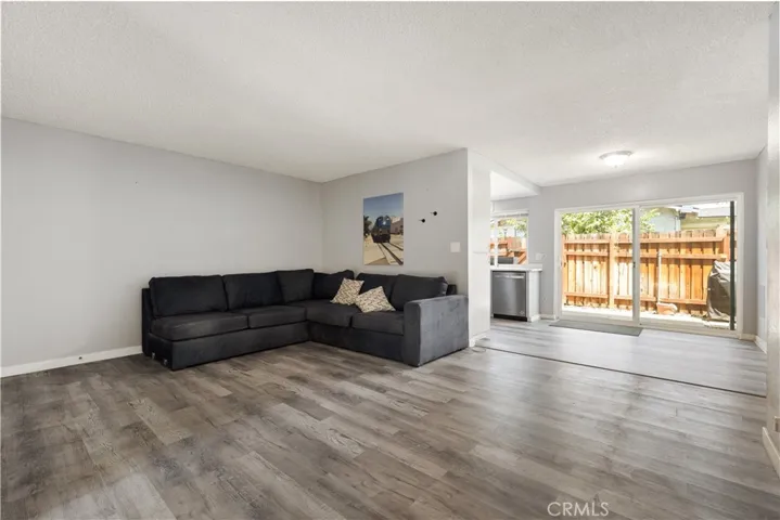 303 W Linda Vista Avenue 19, Alhambra, California 91801 — photo 4
