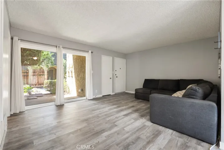 303 W Linda Vista Avenue 19, Alhambra, California 91801 — photo 5