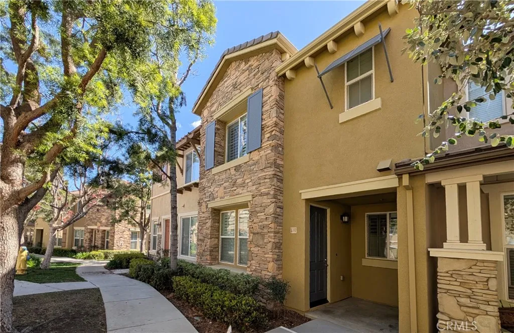 30505 Canyon Hills Rd