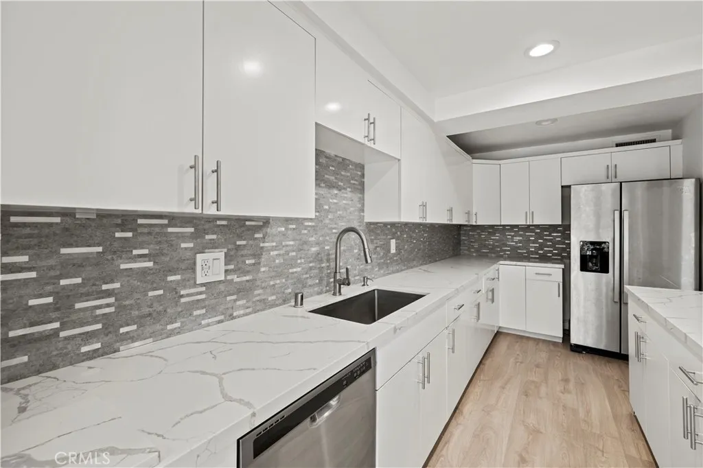 444 Piedmont Avenue 216, Glendale, California 91206 — photo 5