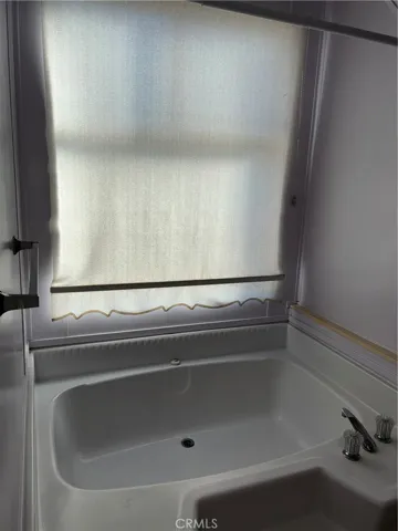 Wow soaker tub after gardening get some epsom salt and relax you deserve it.