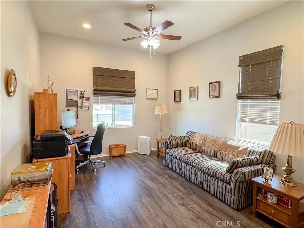 9809 Naples, Bakersfield, California 93306 — photo 5