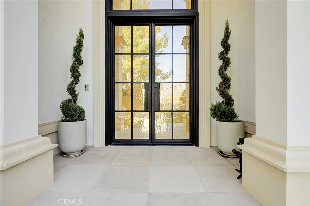 350 Starlight Crest, La Canada Flintridge, California 91011 — photo 4