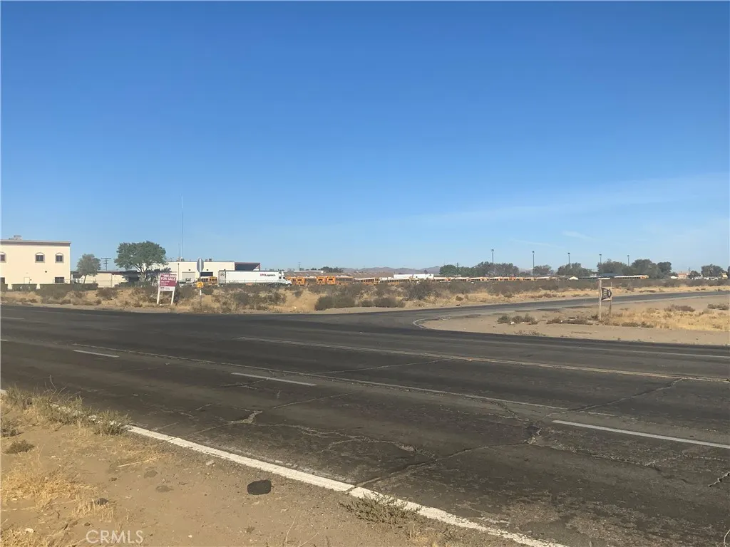 1 Air Expressway, Adelanto, California 92301 — photo 4