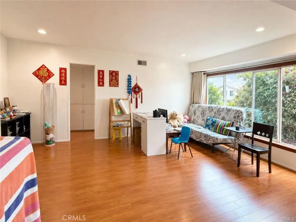 gallery-image 4