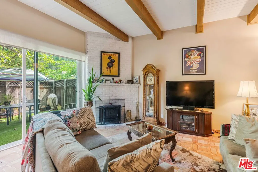 6249 Green Valley Cir