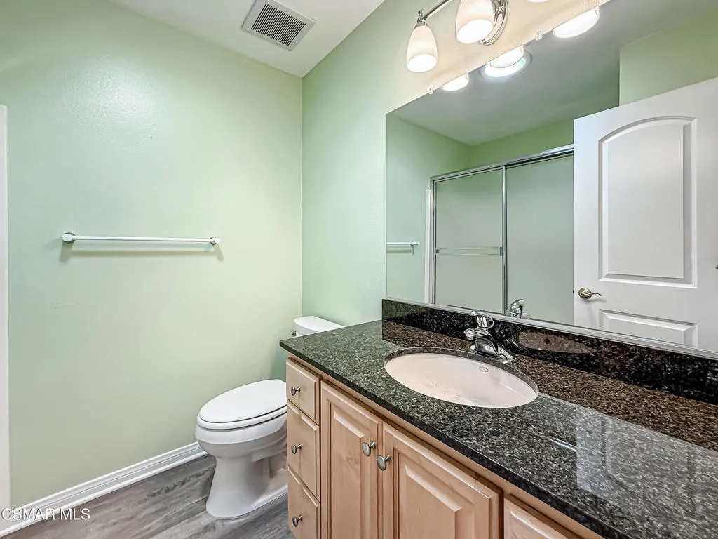 fHall Bath1