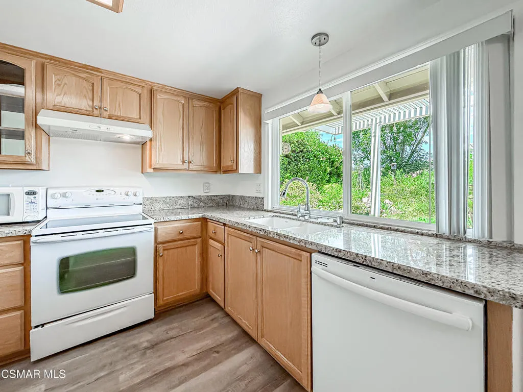 cKitchen and Dining5