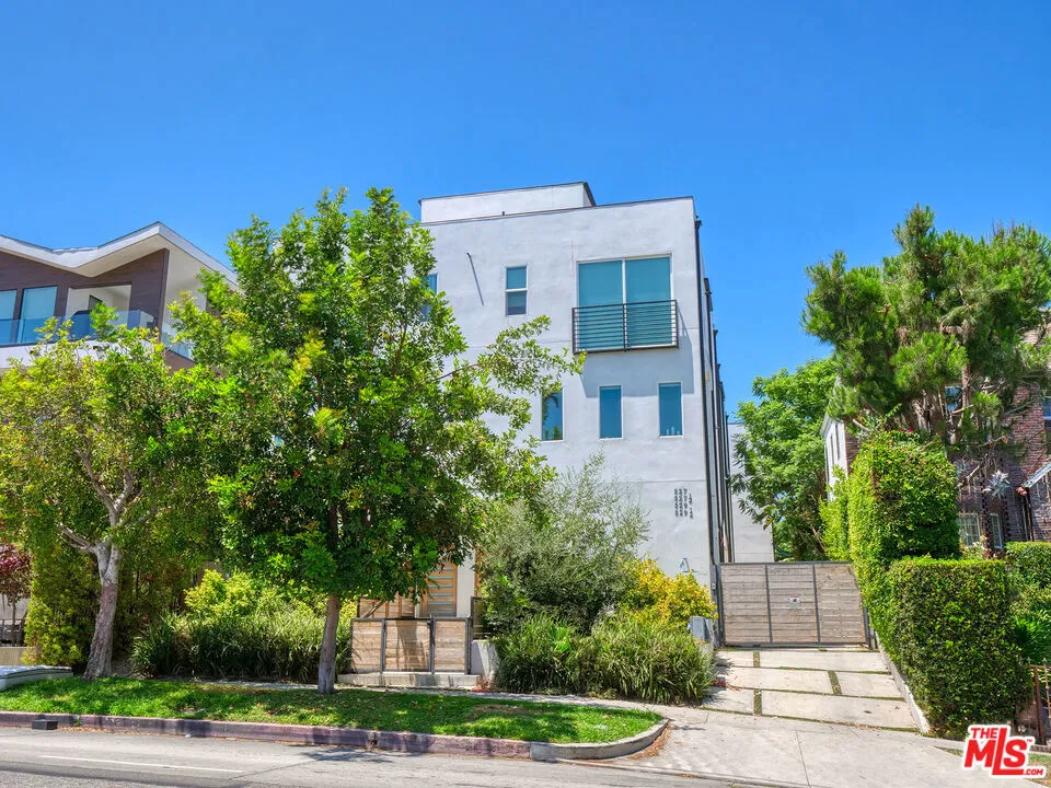 525 N Normandie Avenue, Los Angeles, California 90004 — photo 4