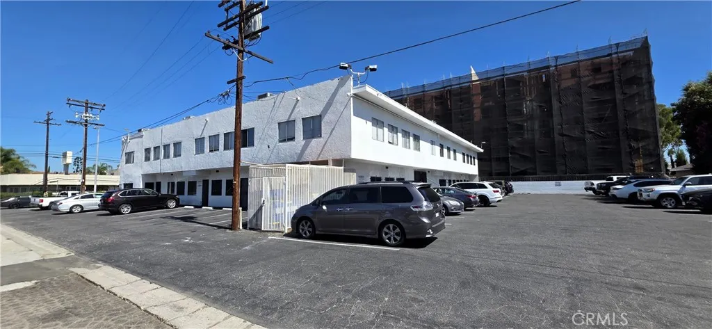 6308 Woodman Avenue 103, Van Nuys, California 91401 — photo 5