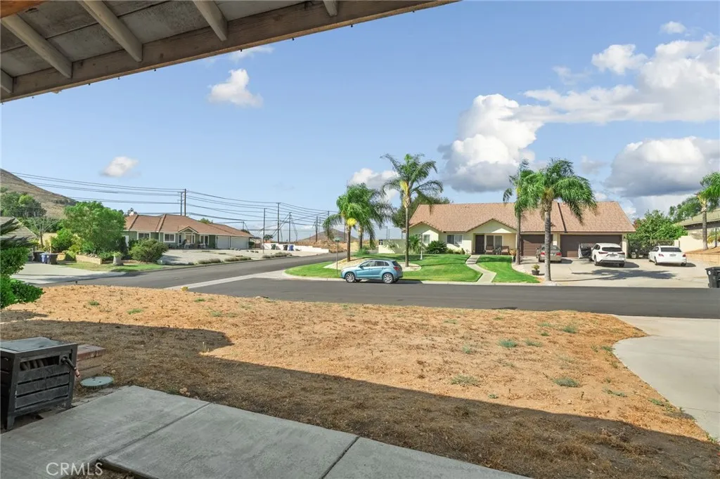 6736 Brenton Street, Jurupa Valley, California 92509 — photo 5