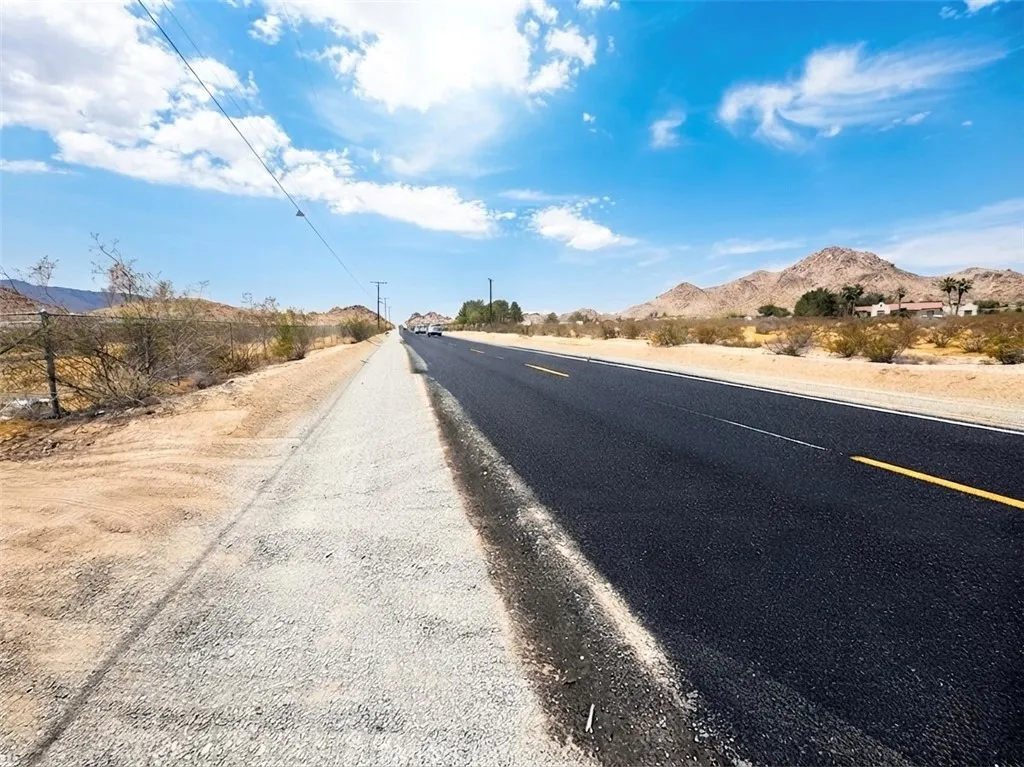 0 0451-052-08-0000, Lucerne Valley, California 92356 — photo 5