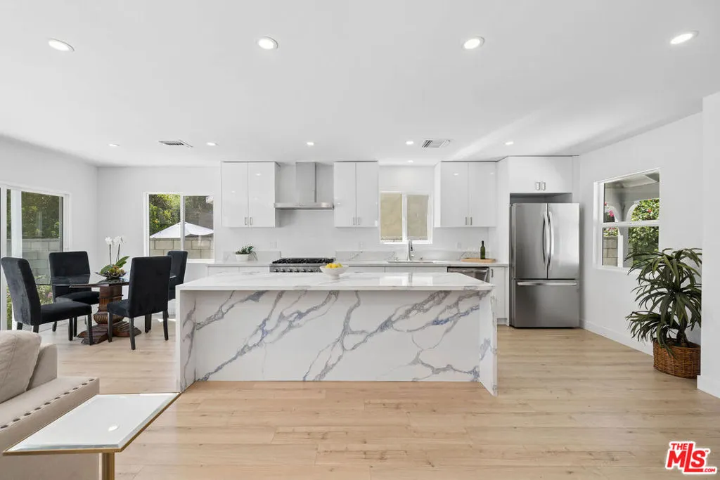 5822 Saloma Avenue, Sherman Oaks, California 91411 — photo 4