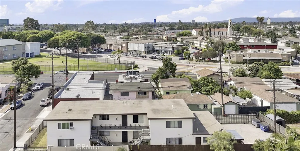 10621 San Carlos, South Gate, California 90280 — photo 4