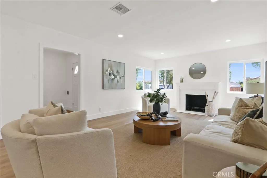 3533 Gundry Avenue, Long Beach, California 90807 — photo 4