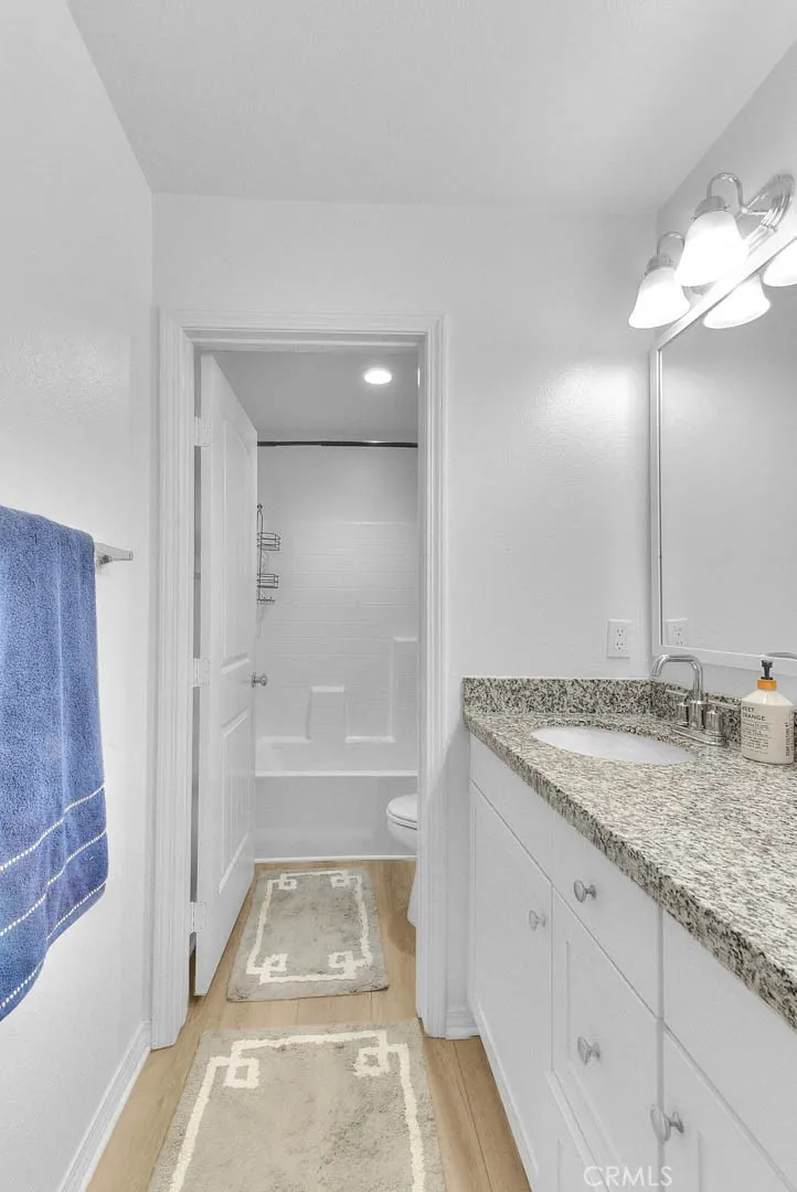 upstairs guest bath