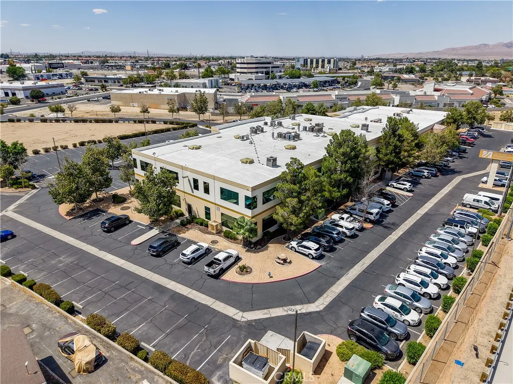 13911 13955 Park Avenue, Victorville, California 92392 — photo 4