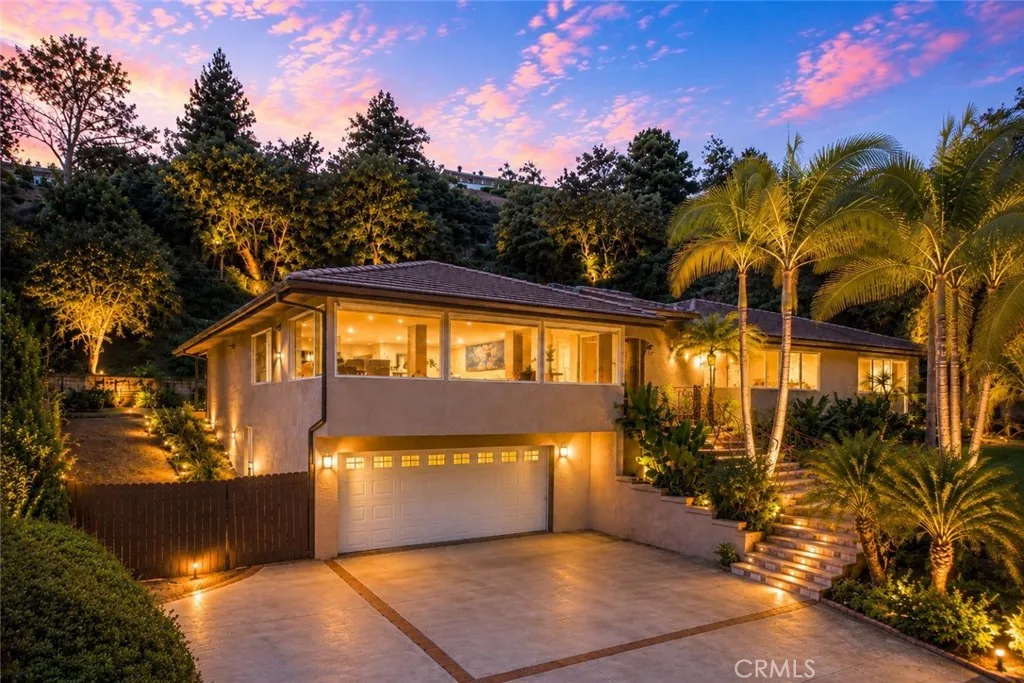 2047 Carolwood Dr