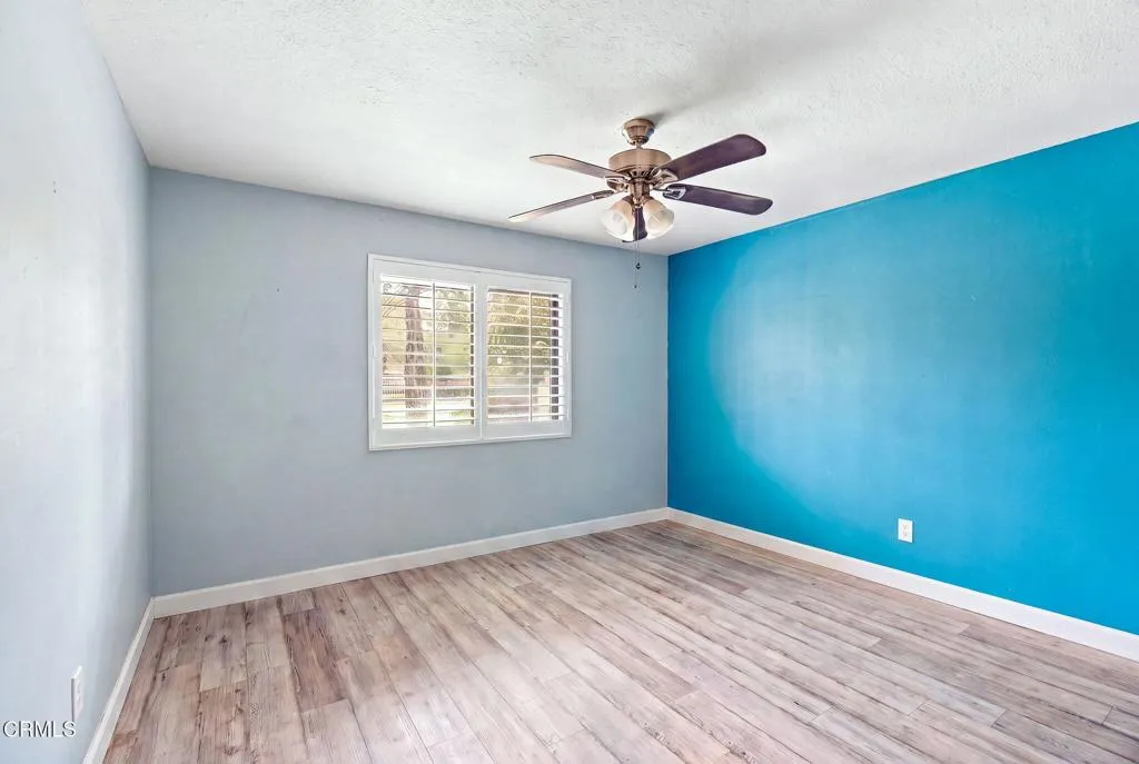 30-web-or-mls-483 Las Palomas Dr -36