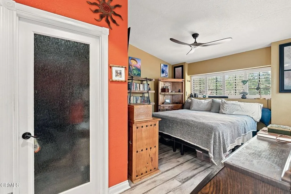 23-web-or-mls-483 Las Palomas Dr -19