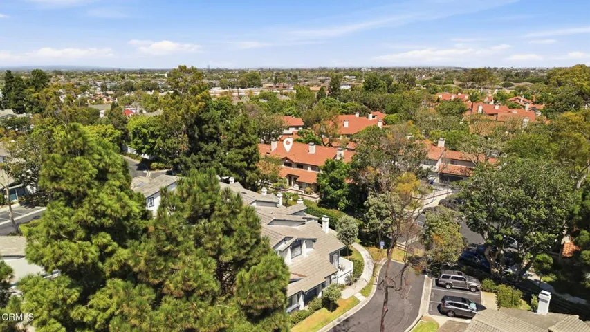 12-web-or-mls-483 Las Palomas Dr -05