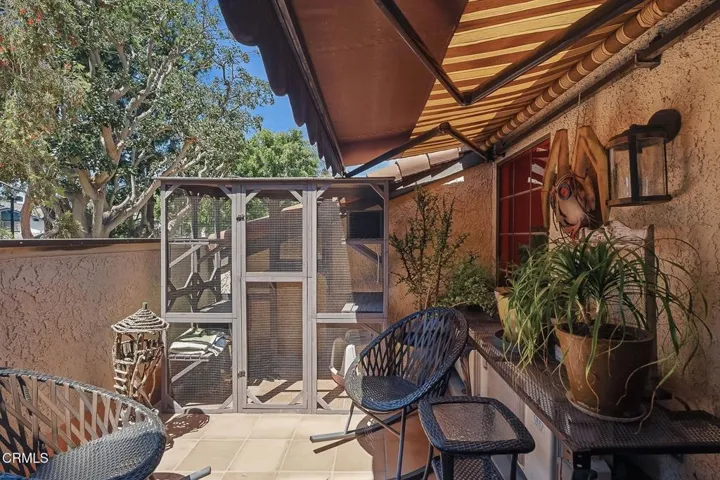 24-web-or-mls-483 Las Palomas Dr -20