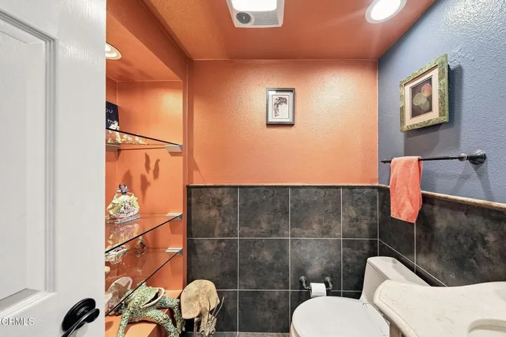 31-web-or-mls-483 Las Palomas Dr -26