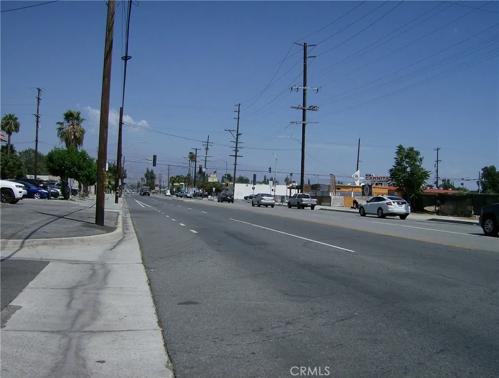 1639 E Base Line Street, San Bernardino, California 92410 — photo 4