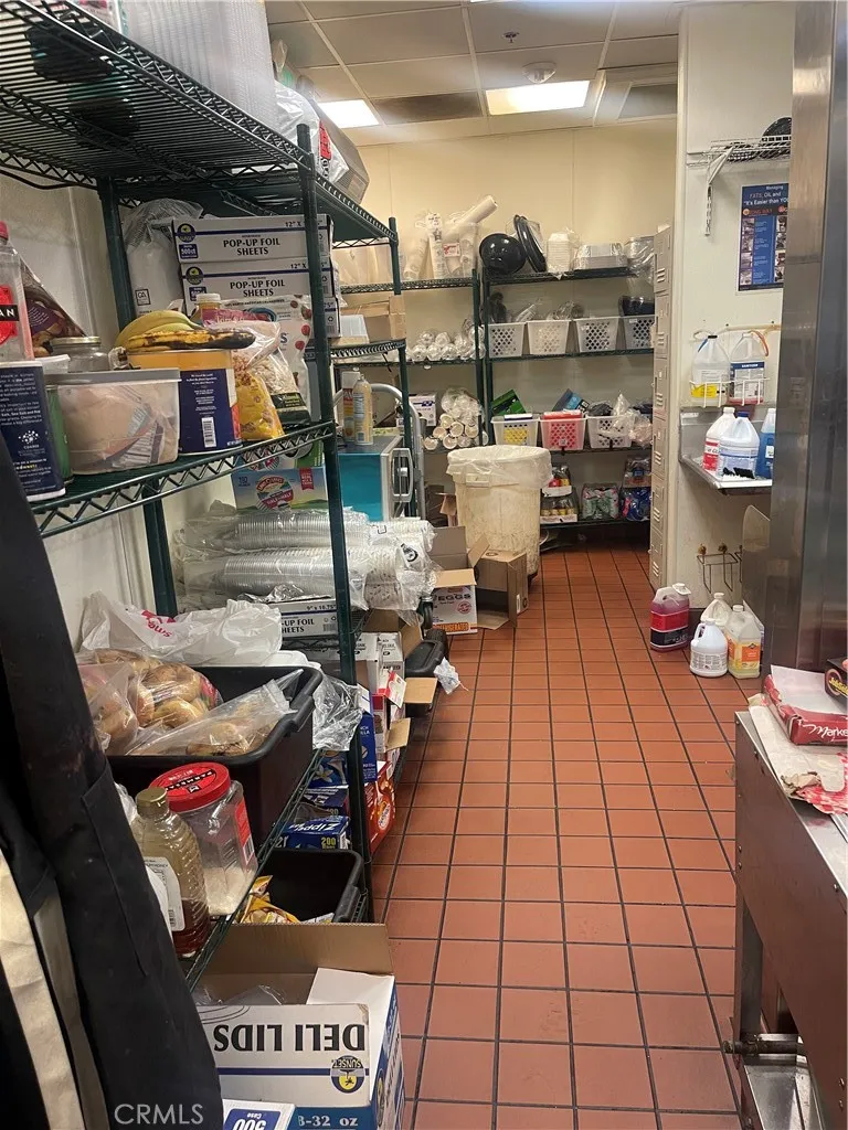 565 N Commonwealth Ave, Fullerton, California 92831 — photo 5