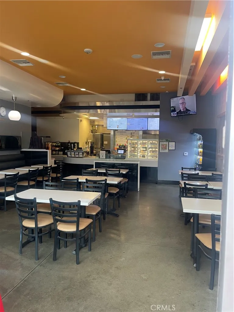 565 N Commonwealth Ave, Fullerton, California 92831 — photo 4